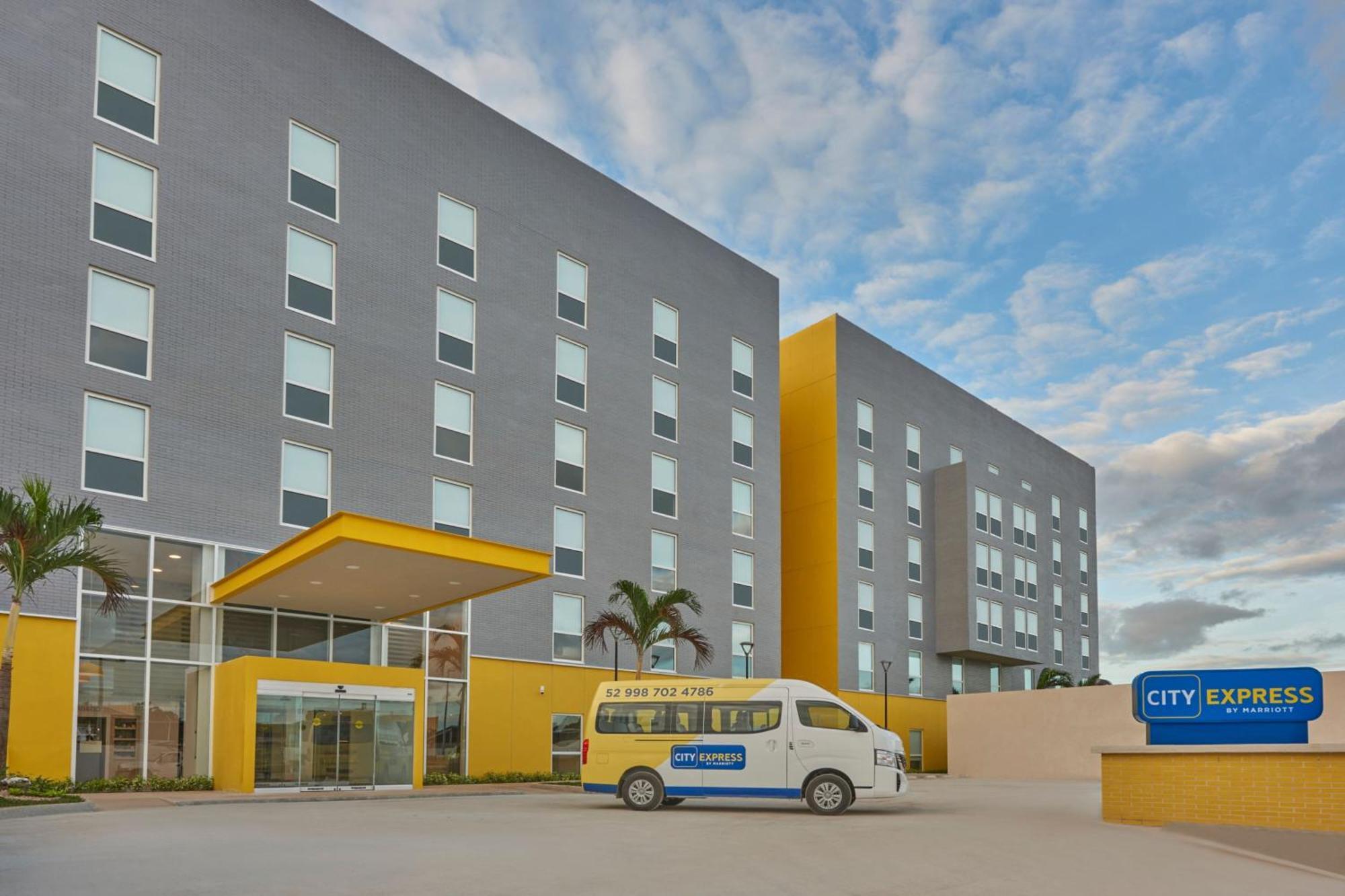 City Express By Marriott Cancun Aeropuerto Alfredo V. Bonfil Экстерьер фото