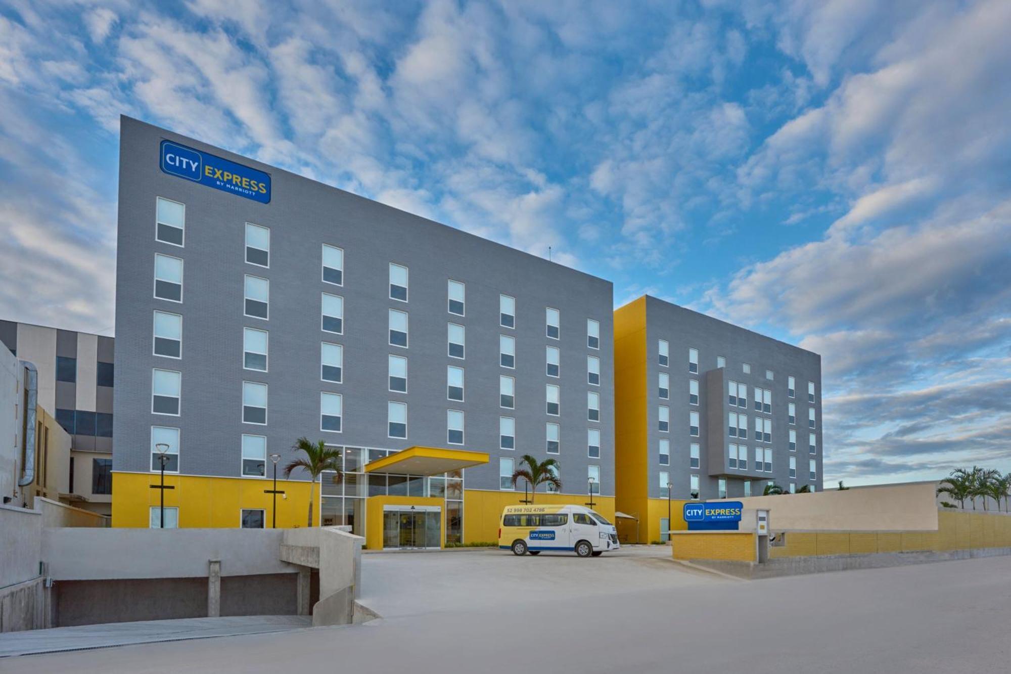 City Express By Marriott Cancun Aeropuerto Alfredo V. Bonfil Экстерьер фото